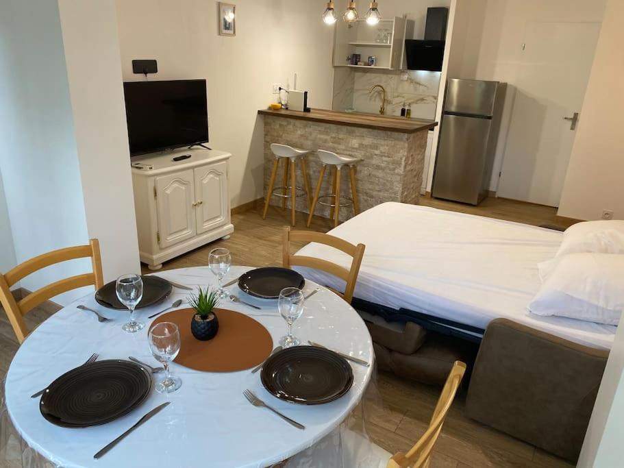 Appartement Residence Vacances Amandier Arles Exterior foto