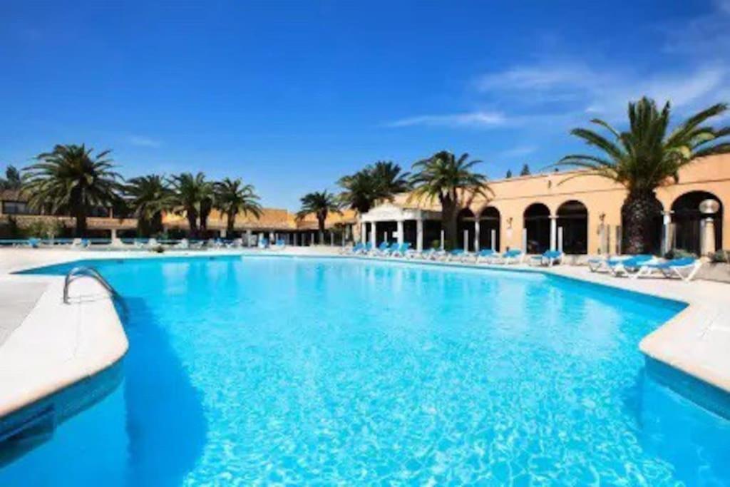 Appartement Residence Vacances Amandier Arles Exterior foto
