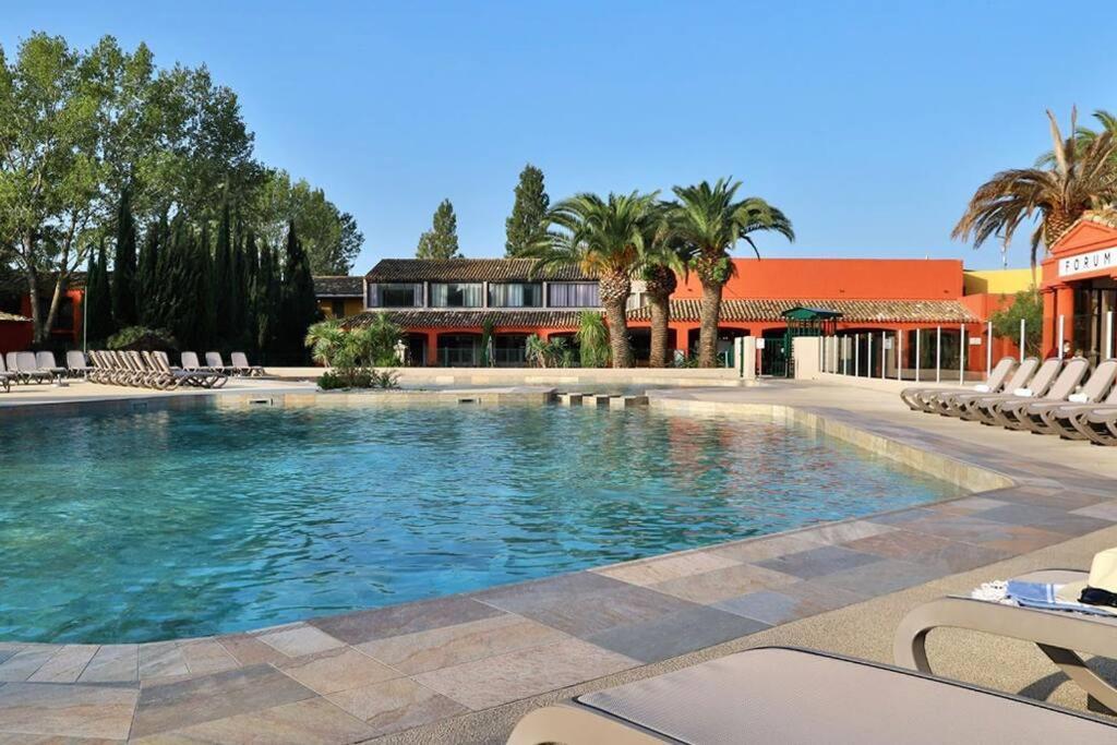 Appartement Residence Vacances Amandier Arles Exterior foto