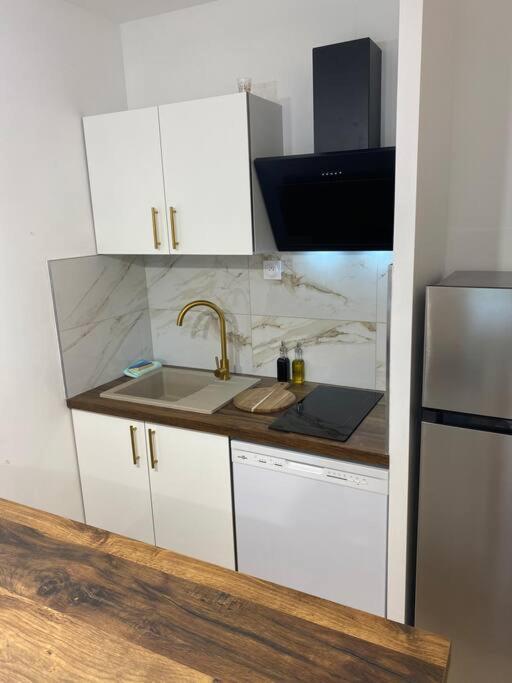 Appartement Residence Vacances Amandier Arles Exterior foto