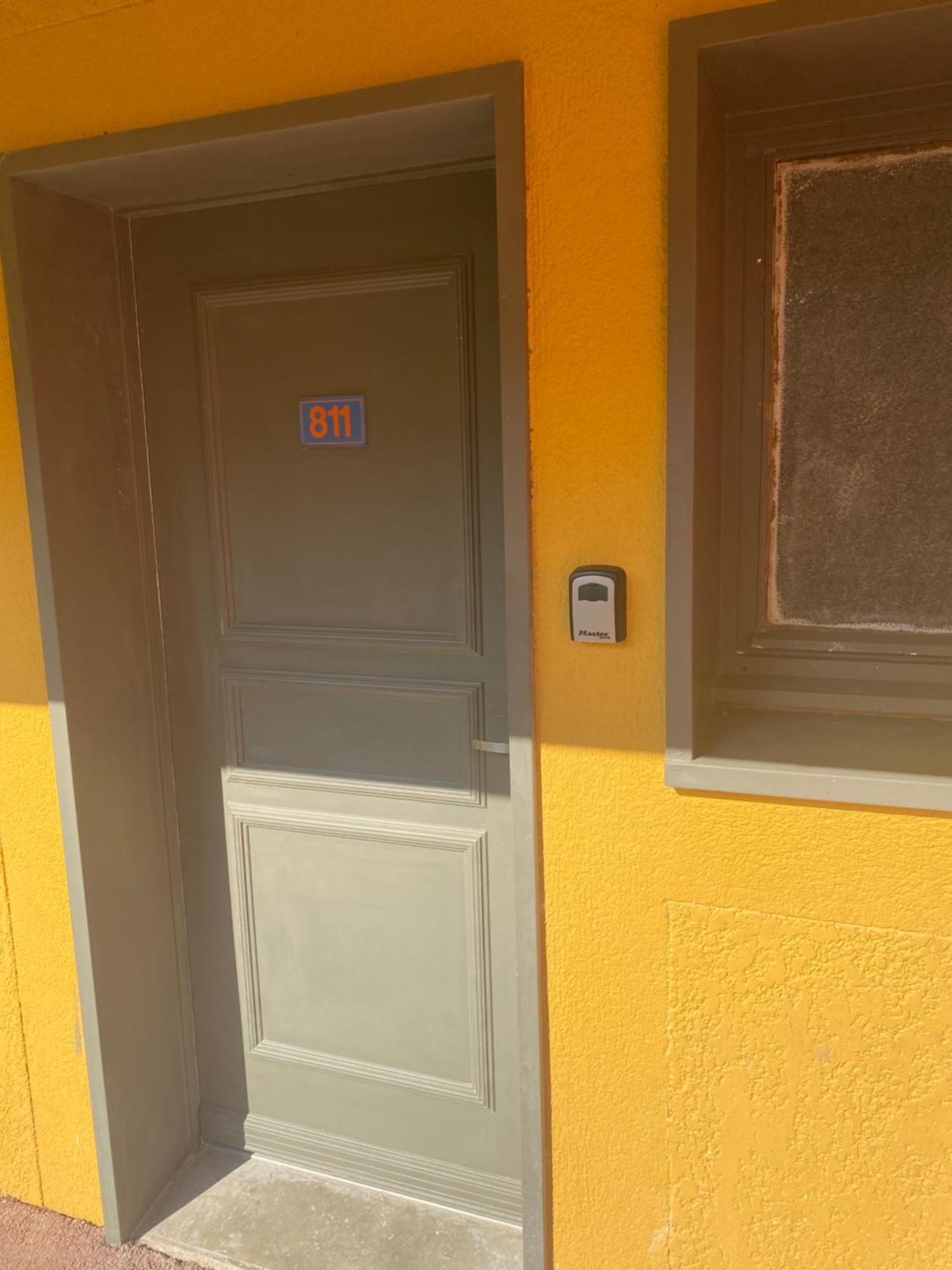 Appartement Residence Vacances Amandier Arles Exterior foto